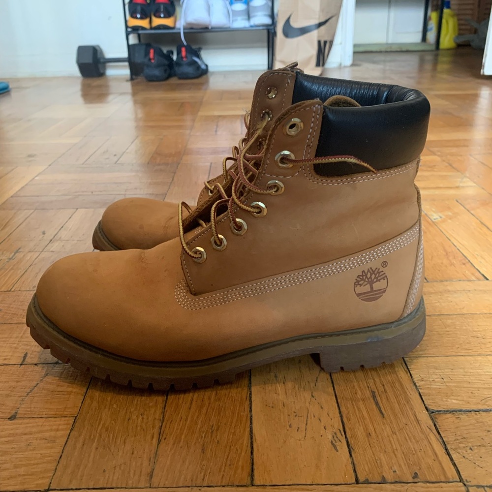 Timberland buckwheat SIZE 9.5 double sole